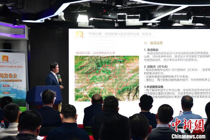 他改变着球